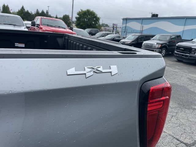 Used 2025 Sterling GMC SLT image 14