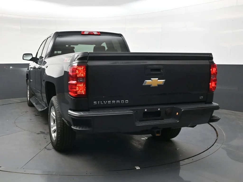 Used 2016 Tungsten Metallic Chevrolet LT image 5
