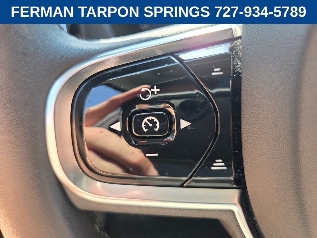 Certified Used 2024 Onyx Black Volvo Plus image 31