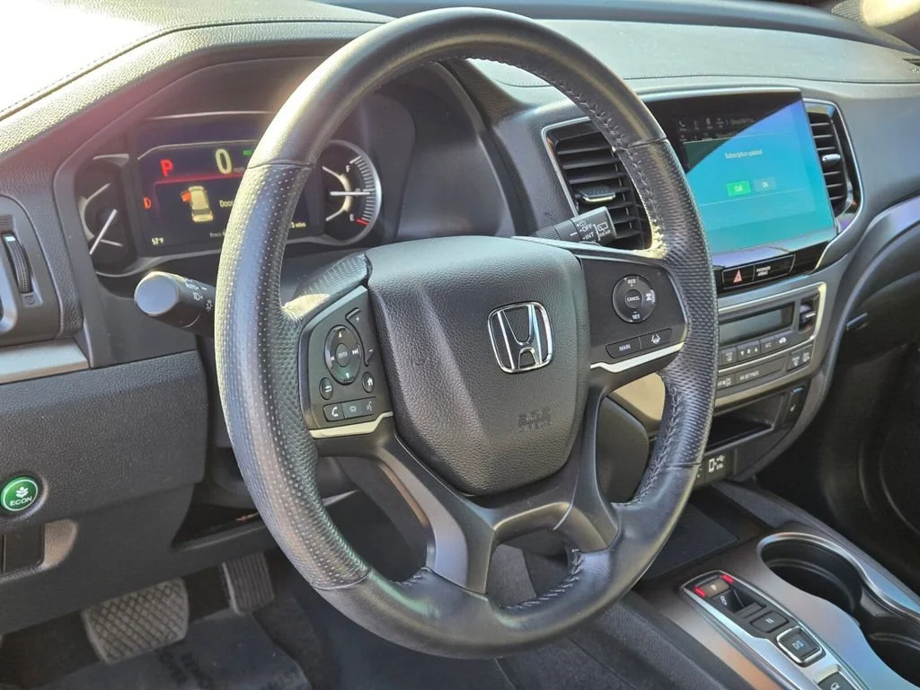 Used 2023 Gray Honda EX-L image 18