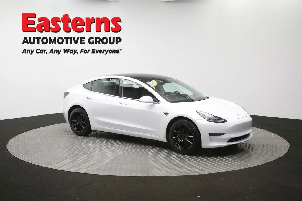 Used 2019 White Tesla Standard Range Plus image 44