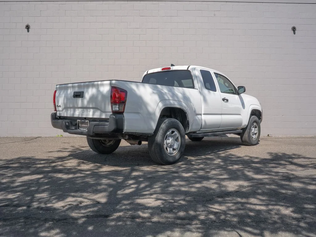 Used 2019 White Toyota SR image 7