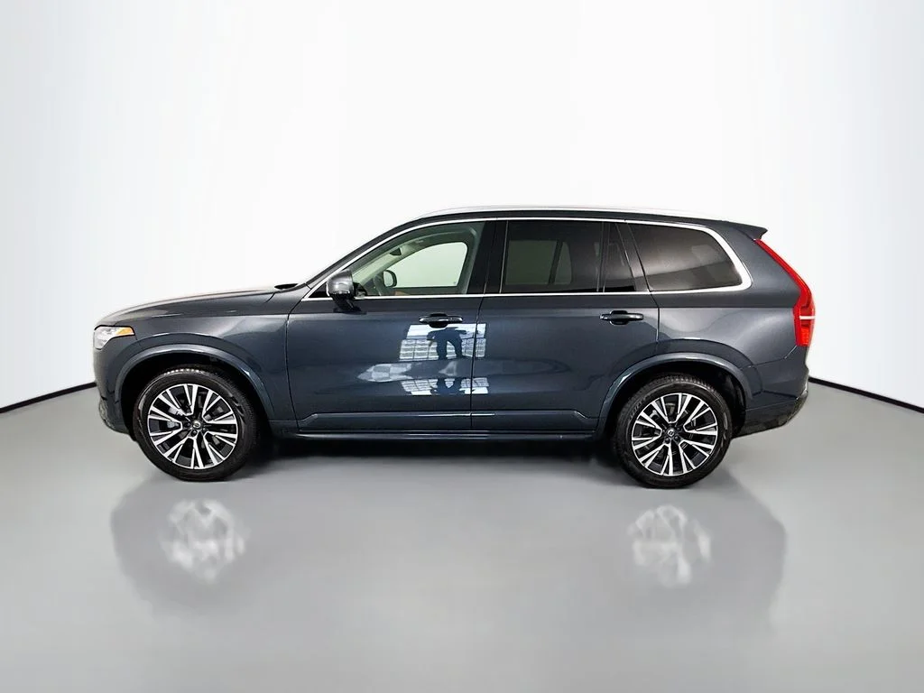 Used 2022 Gray Metallic Volvo T6 Momentum image 2