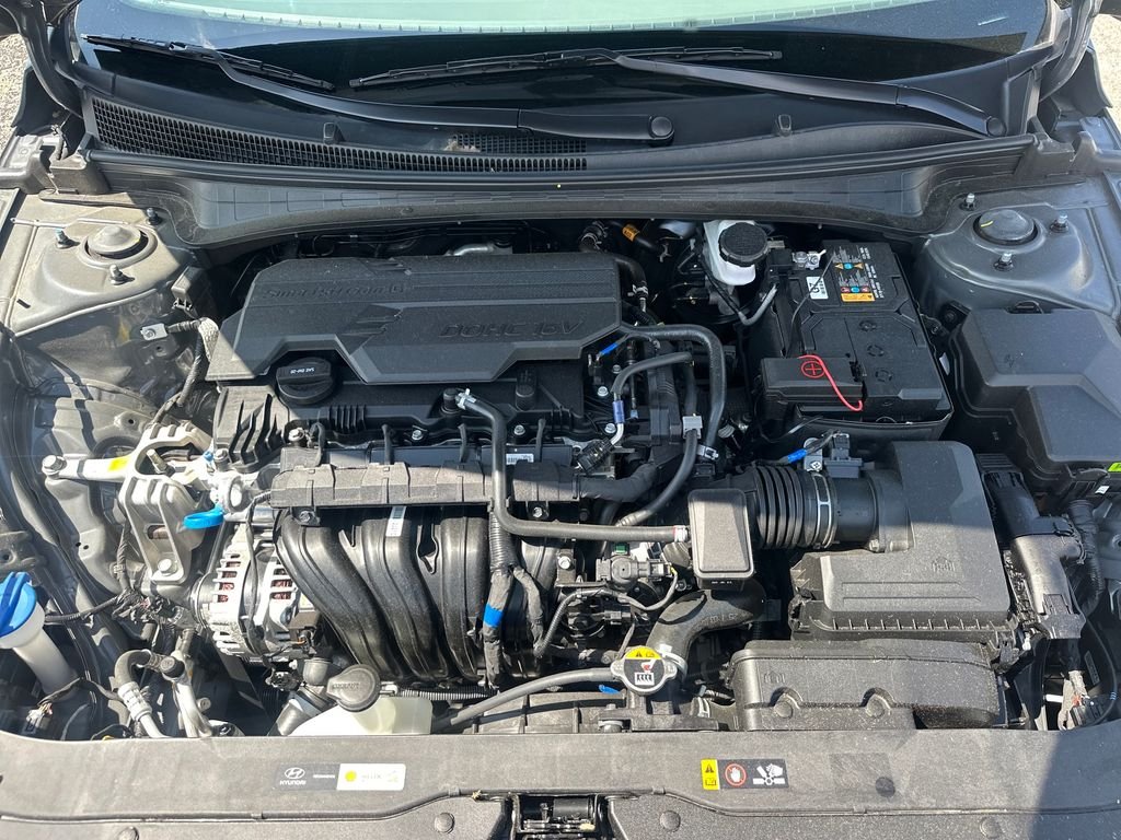 Used 2026 Amazon Gray Hyundai SE image 20