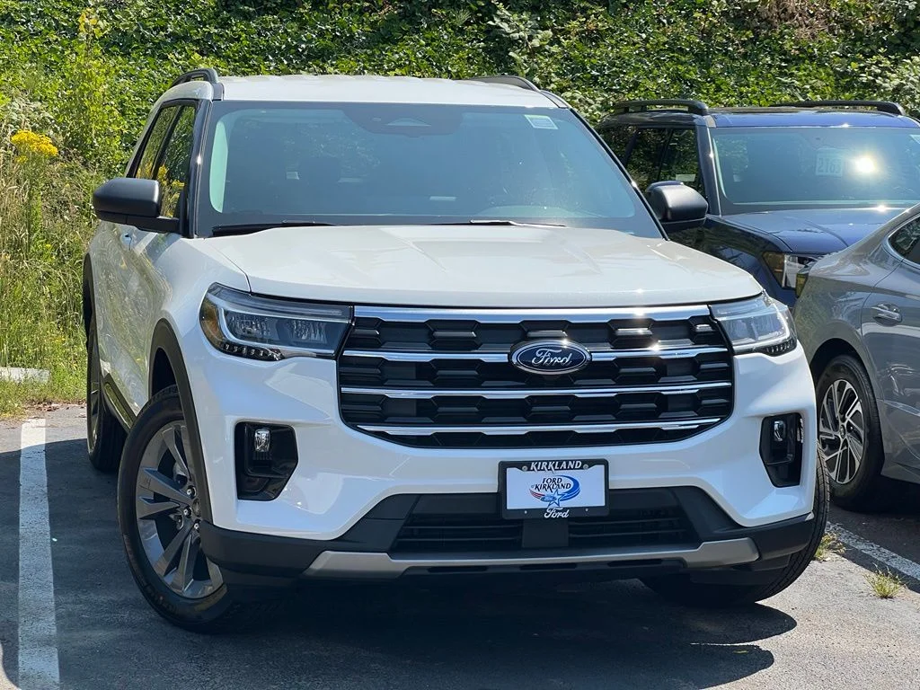 New 2026 Star White Metallic Tri-Coat Ford Active image 1