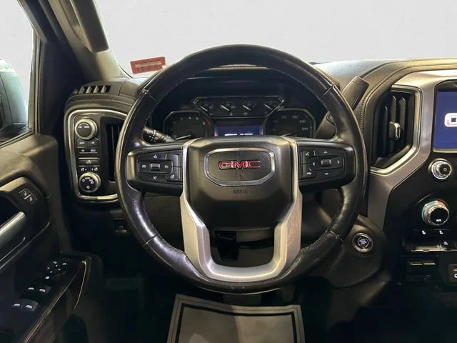 Used 2020 Onyx Black GMC SLE image 13