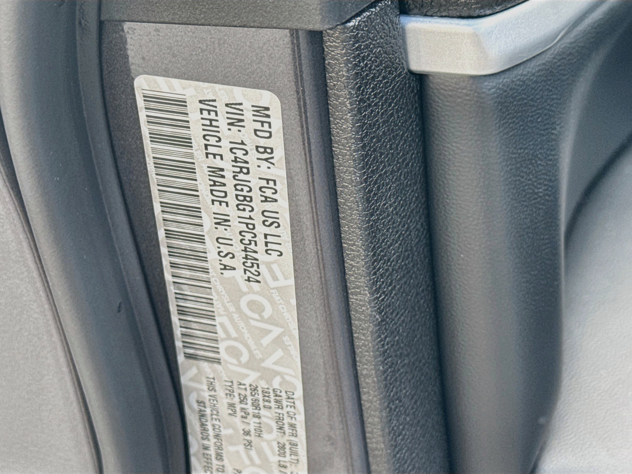 Used 2023 Baltic Gray Metallic Clearcoat Jeep Limited image 37