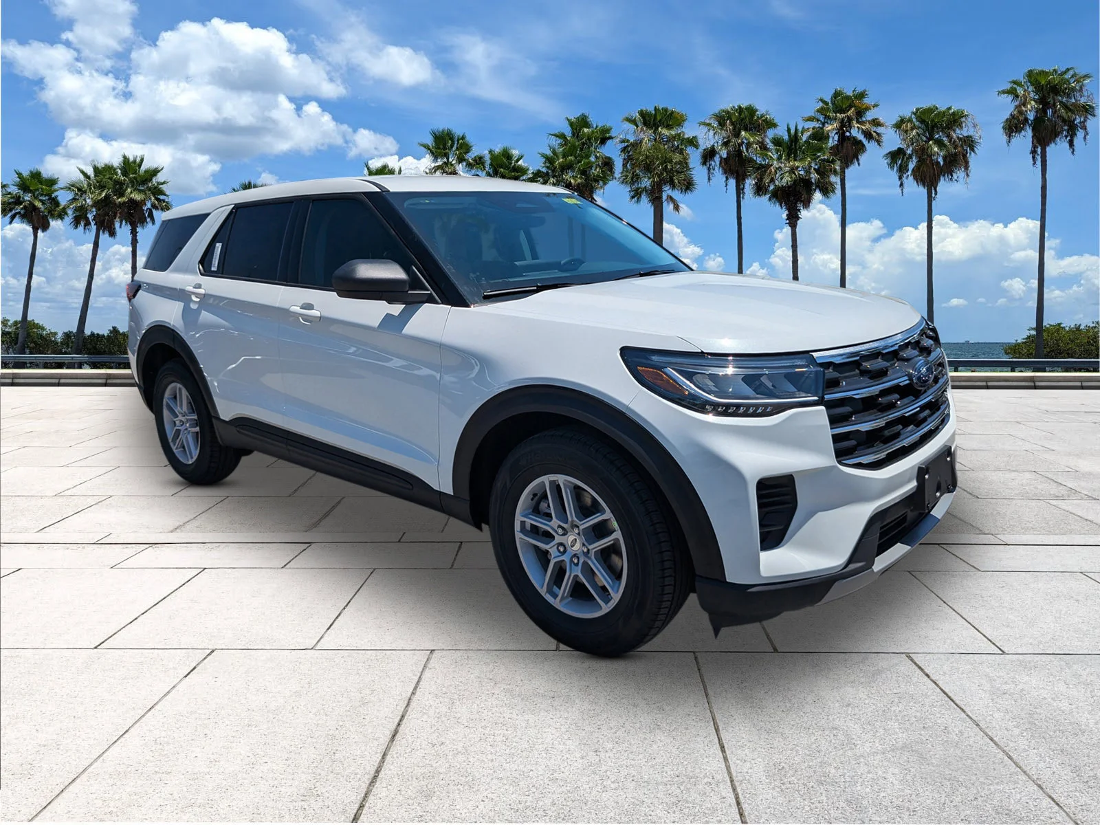 New 2026 Star White Metallic Tri-Coat Ford Active 100A image 2
