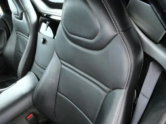 Used 2006 Black Pontiac Base image 16