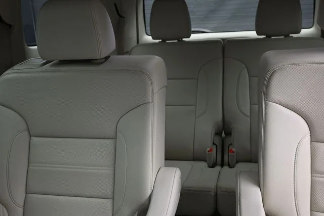 Certified Used 2021 Hunter Metallic GMC Denali image 17