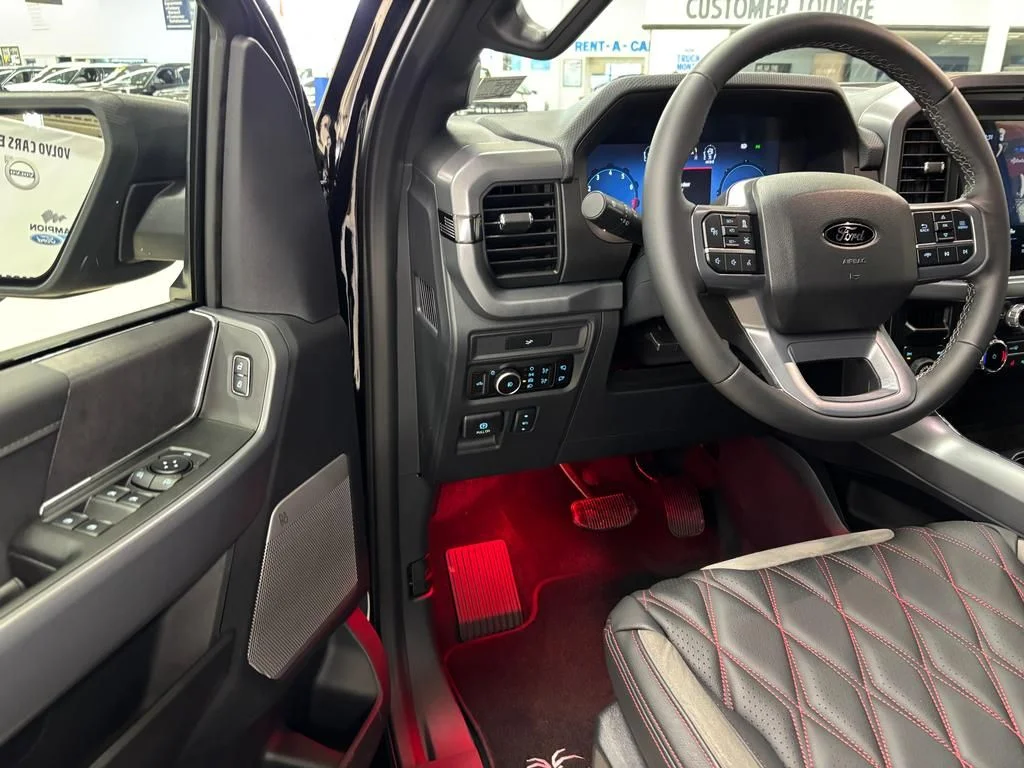 New 2026 Agate Black Metallic Ford XLT image 9