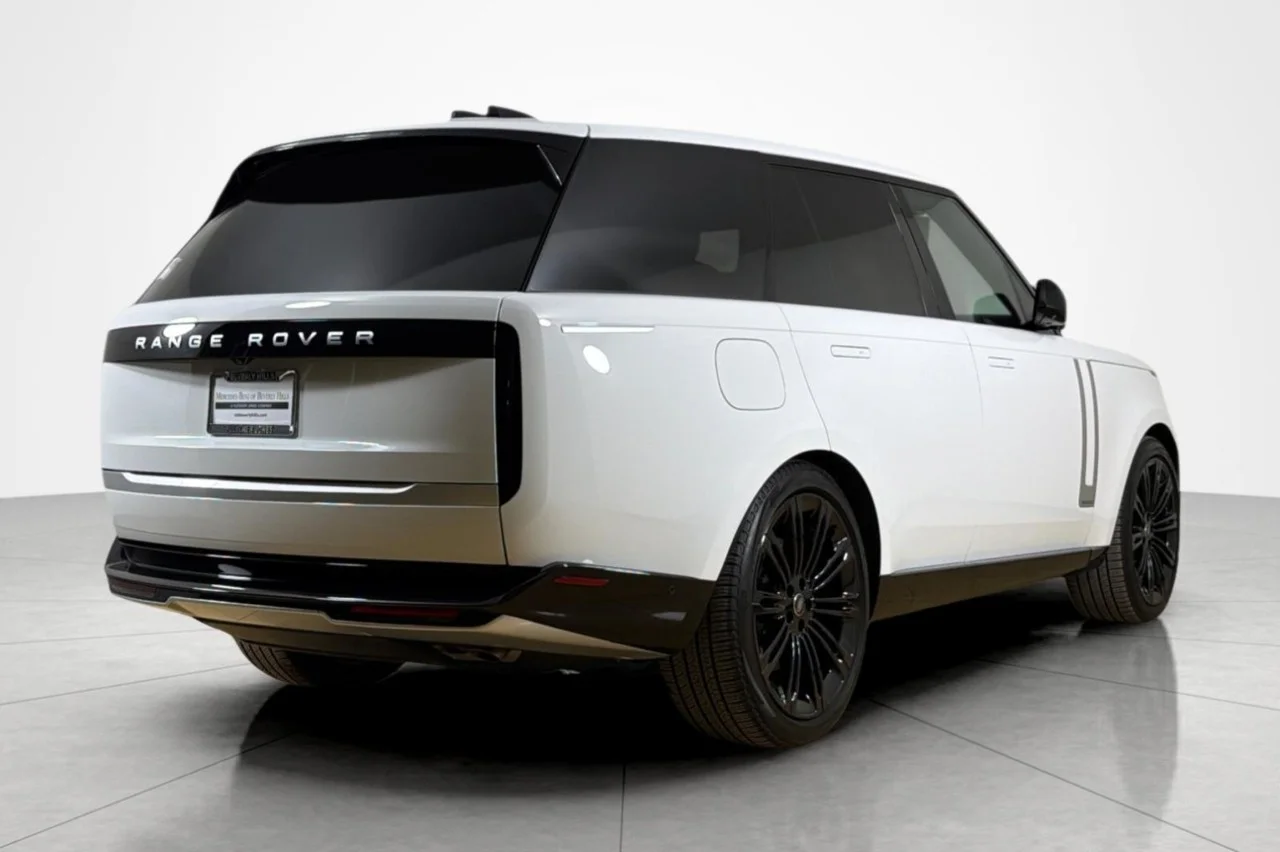Used 2024 WHITE Land Rover Autobiography image 5