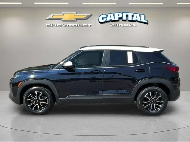 Used 2021 MIDNIGHT BLUE METALLIC Chevrolet ACTIV image 2