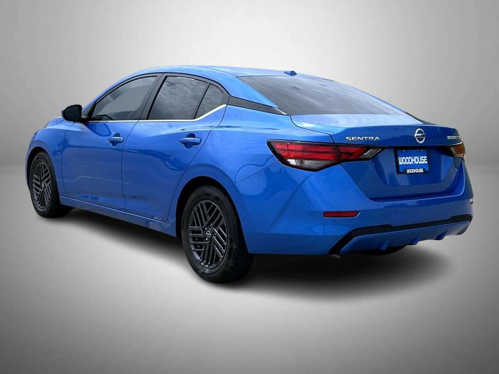 Used 2023 Blue Nissan SV image 7