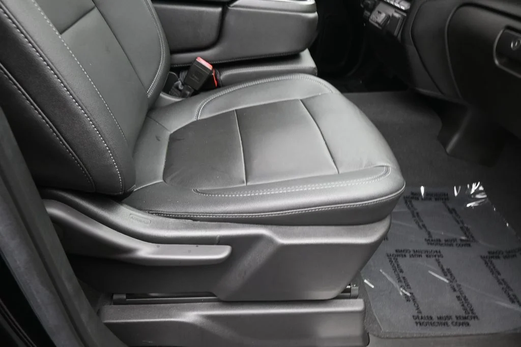Used 2021 Black Chevrolet LT image 43