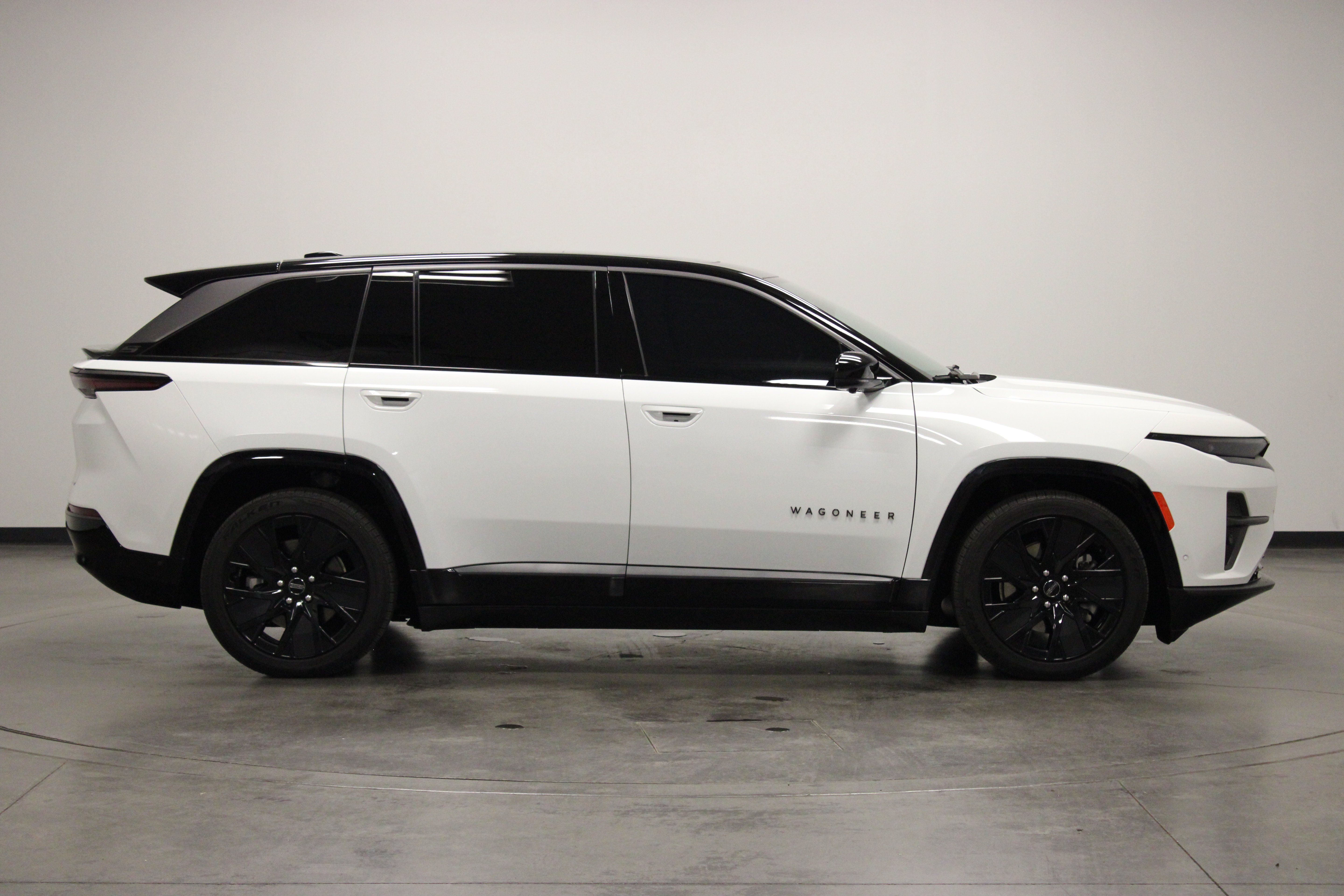 Used 2024 Bright White Clearcoat Jeep Launch Edition image 9