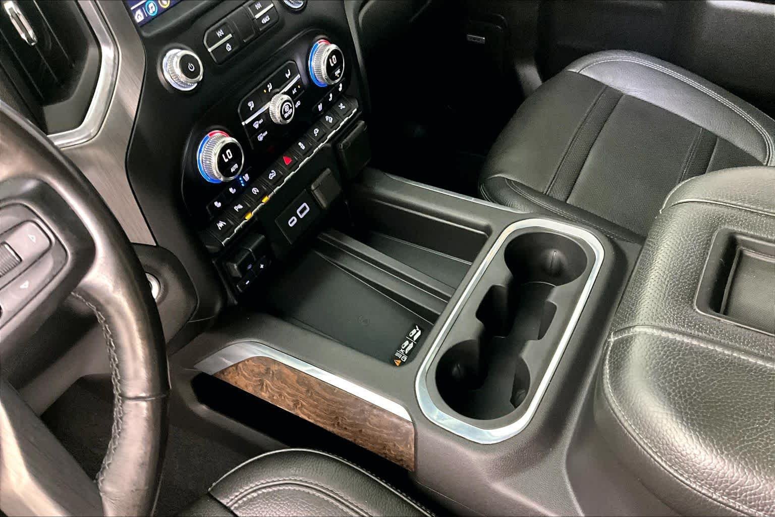 Used 2020 White Frost Tricoat GMC Denali image 13