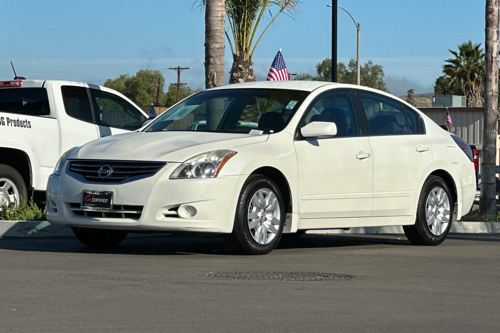 Used 2012 White Nissan 2.5 S image 8