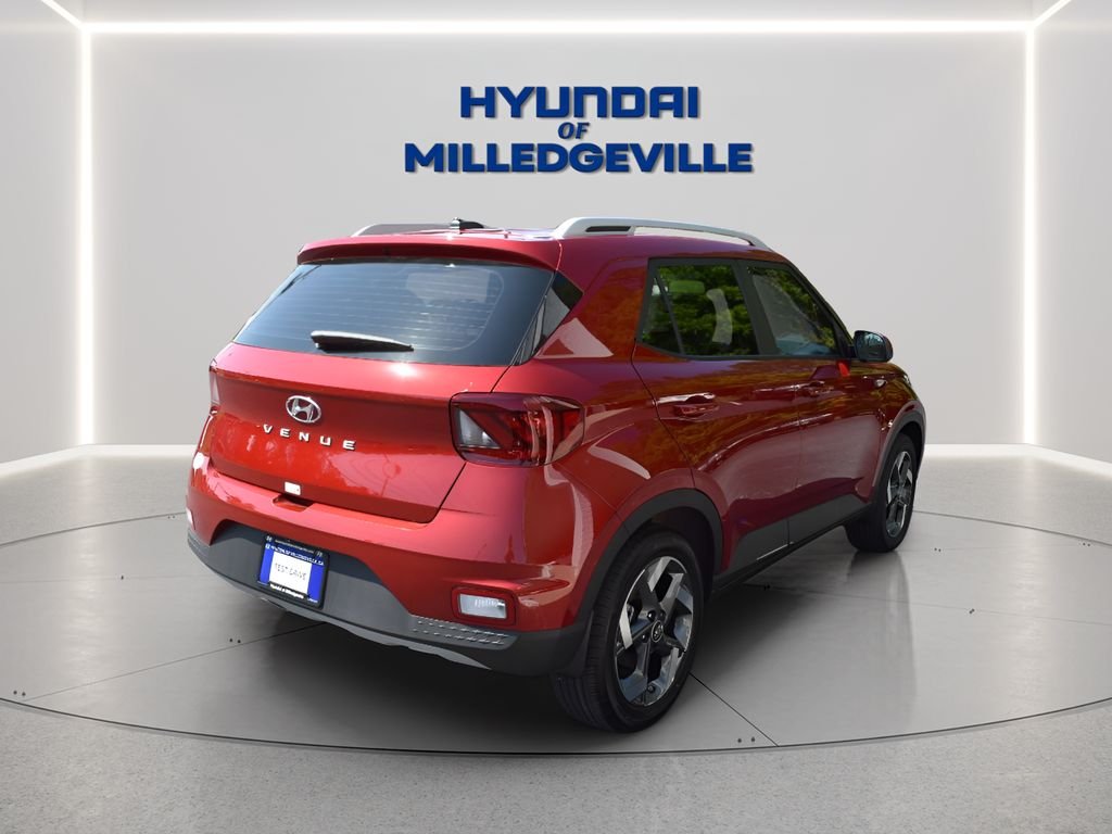 Used 2025 ULTIMATE RED Hyundai Limited image 5