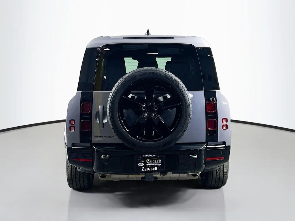 2024 Land Rover Defender X-Dynamic SE - Photo 6