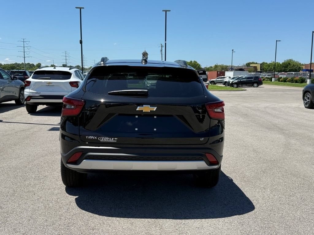2026 Chevrolet Trax LT - Photo 6
