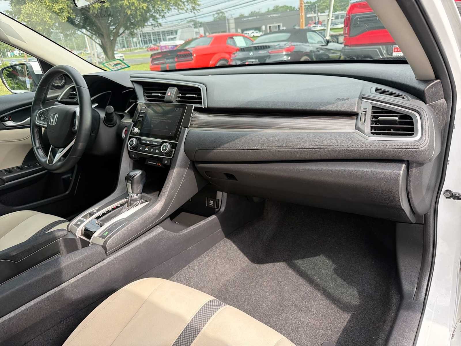Used 2019 Platinum White Pearl Honda EX image 16