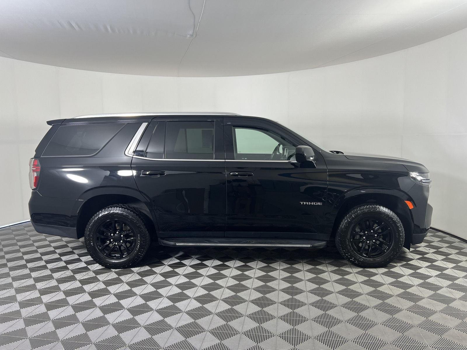 Used 2023 Black Chevrolet LT image 2