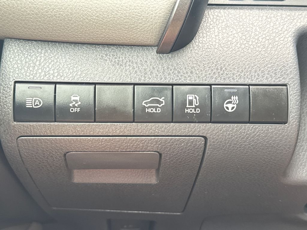 Used 2022 Black Toyota XLE image 31