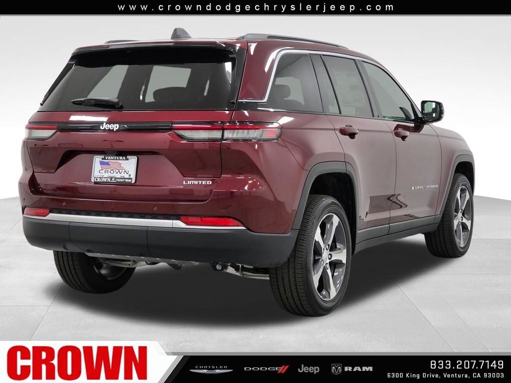 New 2026 Velvet Red Pearl-Coat Exterior Paint Jeep Limited image 5