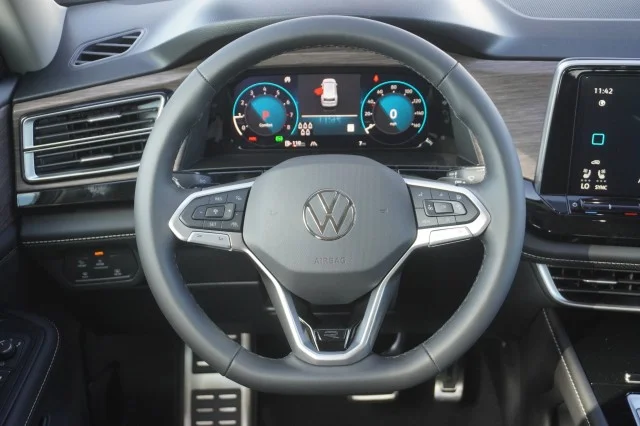 New 2026 Opal White Pearl Volkswagen 2.0T SEL Premium R-Line image 24