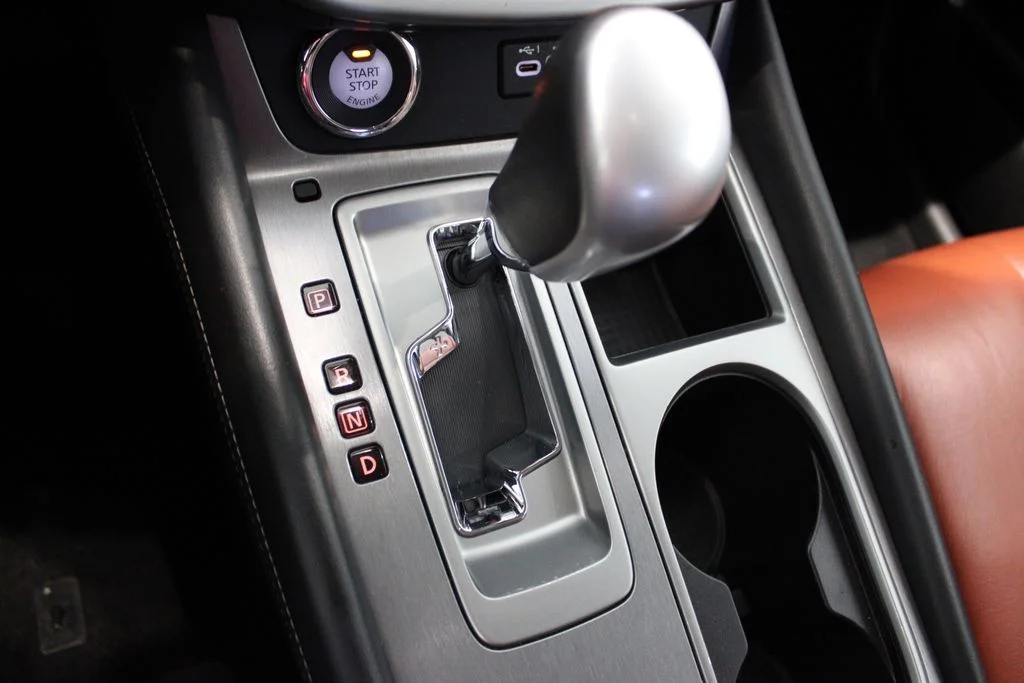Used 2020 Pearl White Nissan S image 17