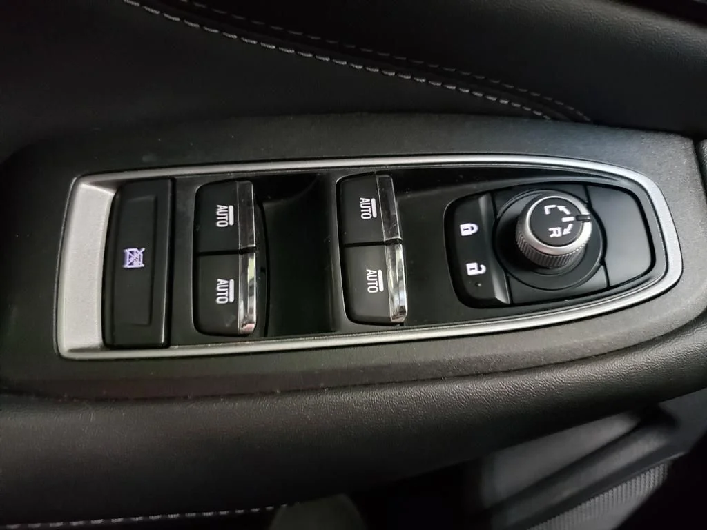 Used 2021 Magnetite Gray Metallic Subaru Limited image 25