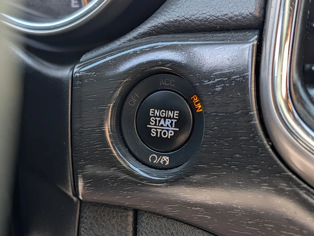 2018 Jeep Grand Cherokee Altitude - Photo 28
