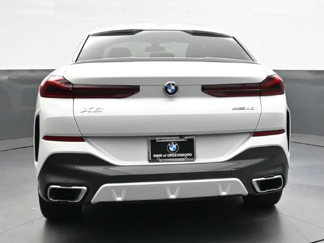 Used 2021 White BMW sDrive40i image 6