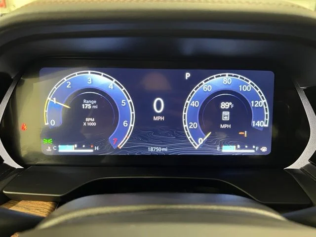 Used 2024 Gray Jeep Summit image 13