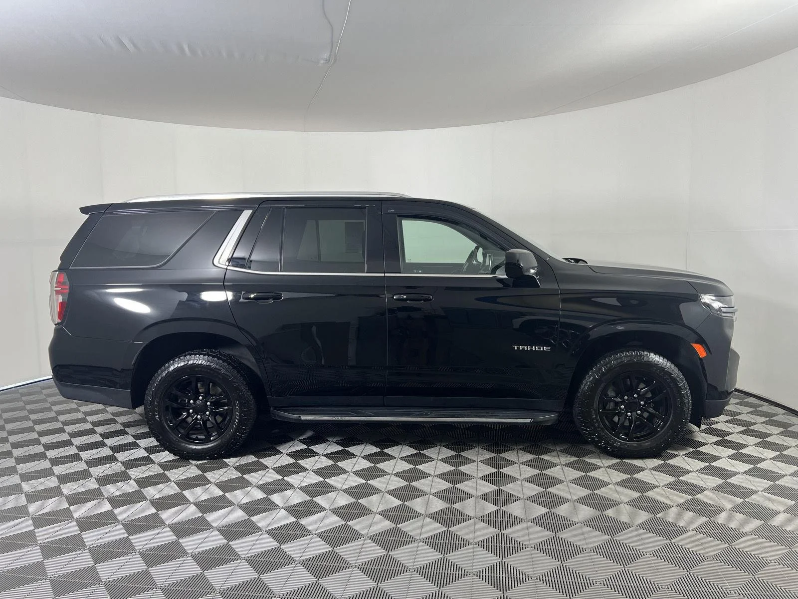 Used 2023 Black Chevrolet LT image 2