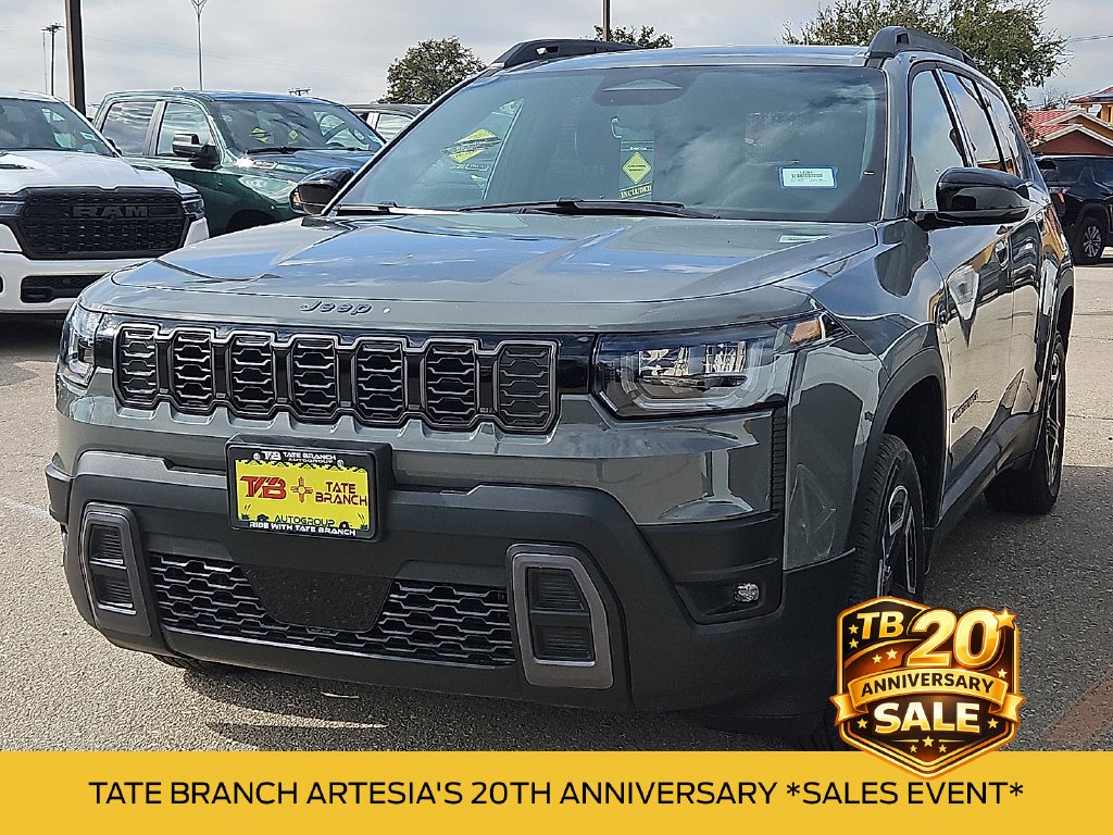 2027 Jeep Cherokee Laredo