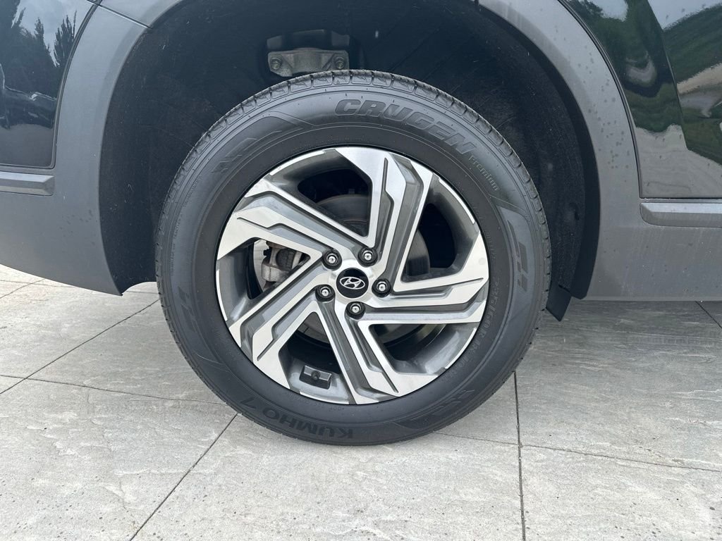 Used 2023 Black Hyundai SEL image 5