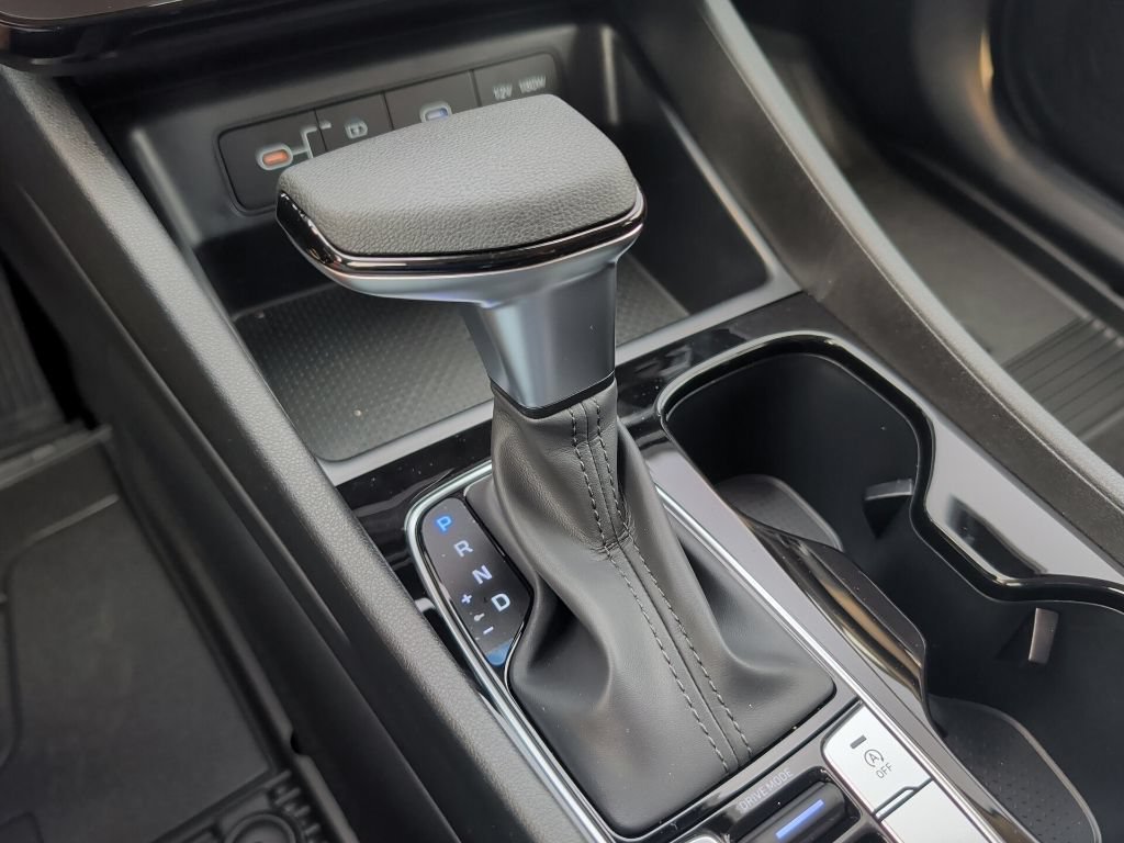 New 2026 Phantom Black Hyundai SEL Plus image 27