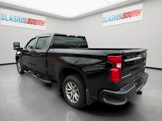 Used 2022 Black Chevrolet RST image 4