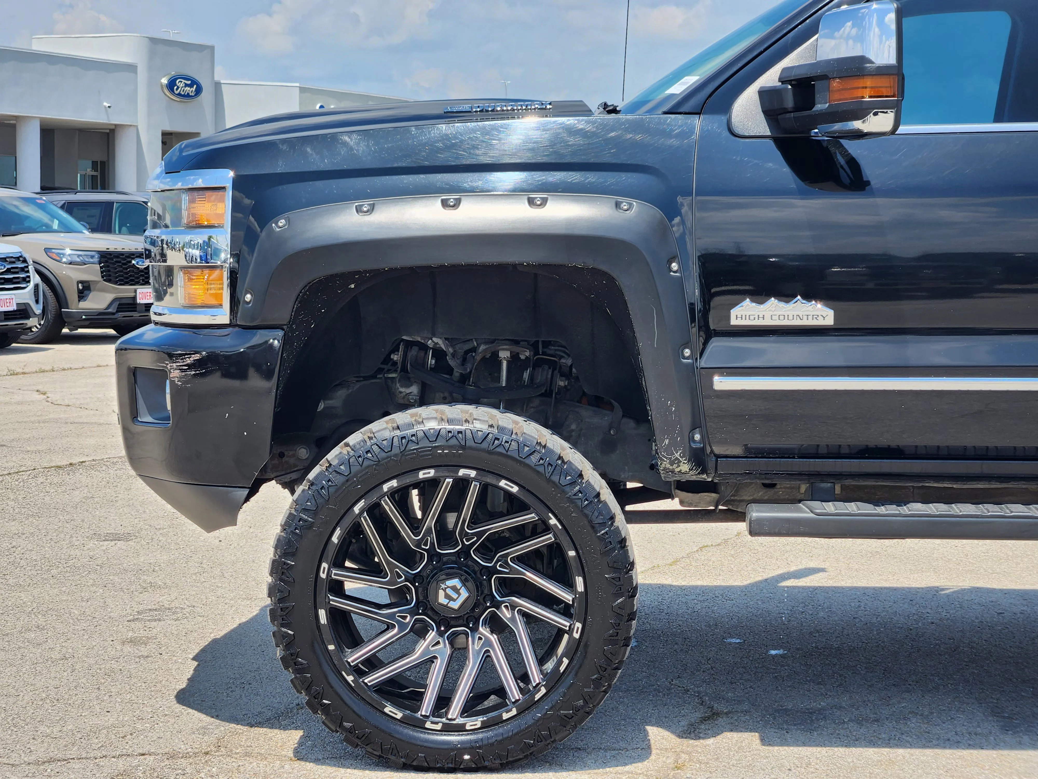 Used 2017 Black Chevrolet High Country image 9