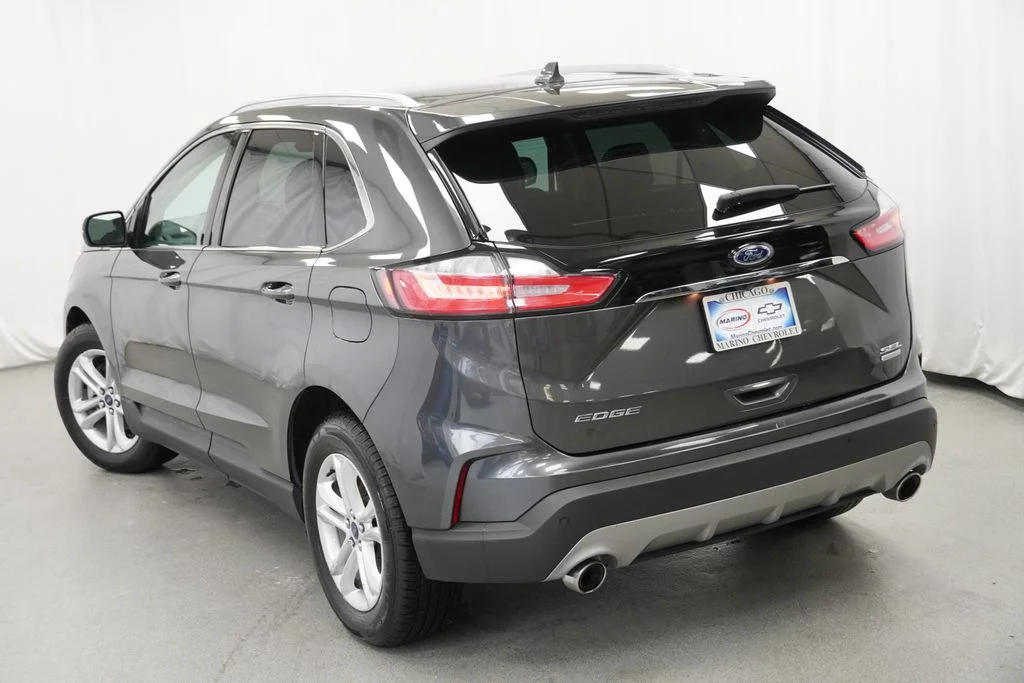 Used 2019 Gray Ford SEL image 36