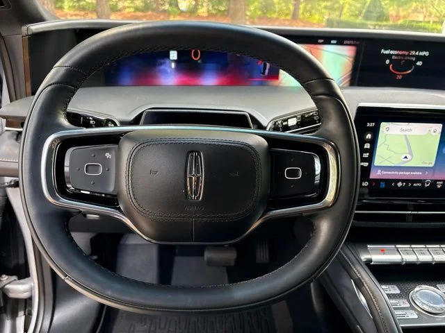 Used 2024 Gray Lincoln Premiere image 10