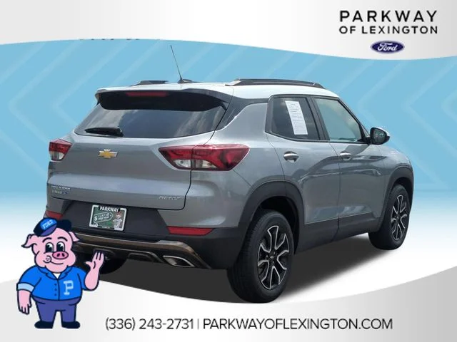 Used 2023 Gray Chevrolet ACTIV image 5