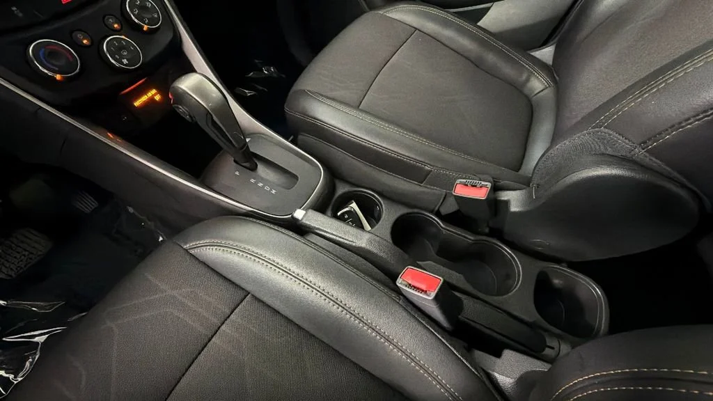 Used 2020 Silver Ice Metallic Chevrolet LT image 24