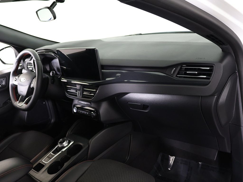 2024 Ford Escape ST-Line Select - Photo 29