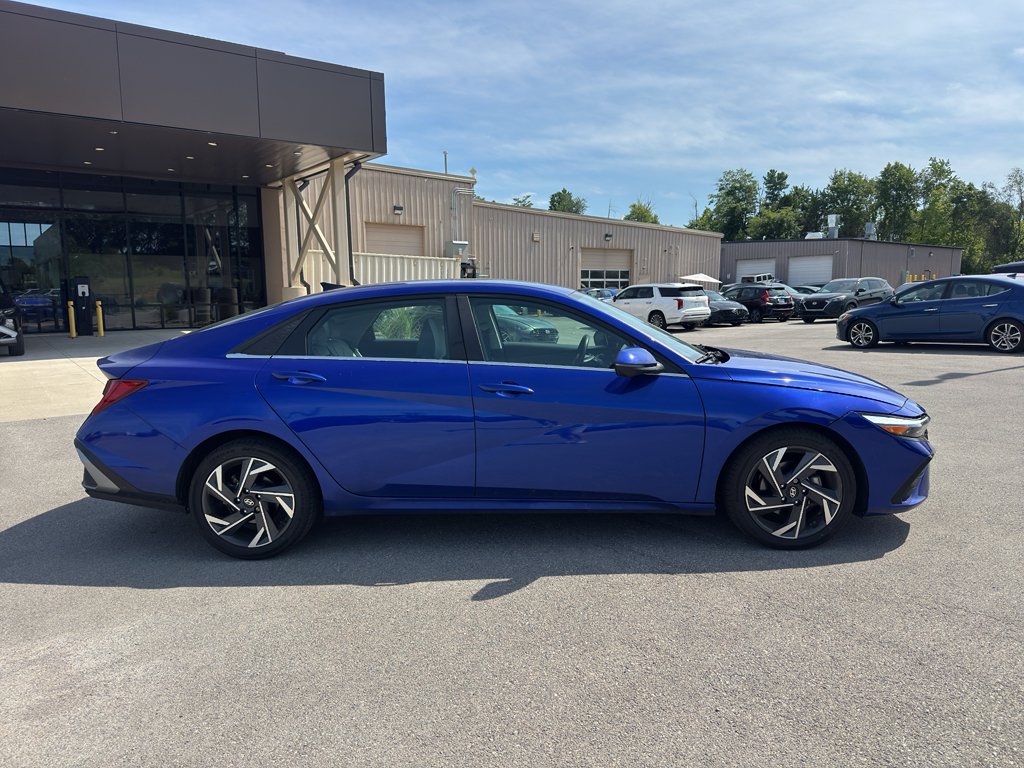 Used 2024 Intense Blue Hyundai Limited image 4