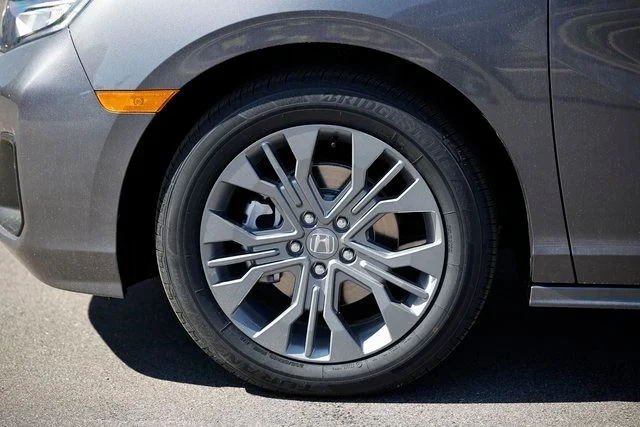2026 Honda Odyssey Touring - Photo 6
