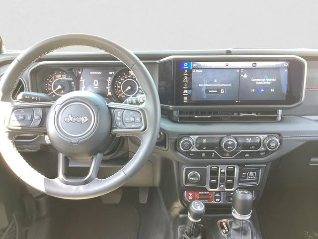 Certified Used 2025 Granite Crystal Met Jeep Rubicon image 10