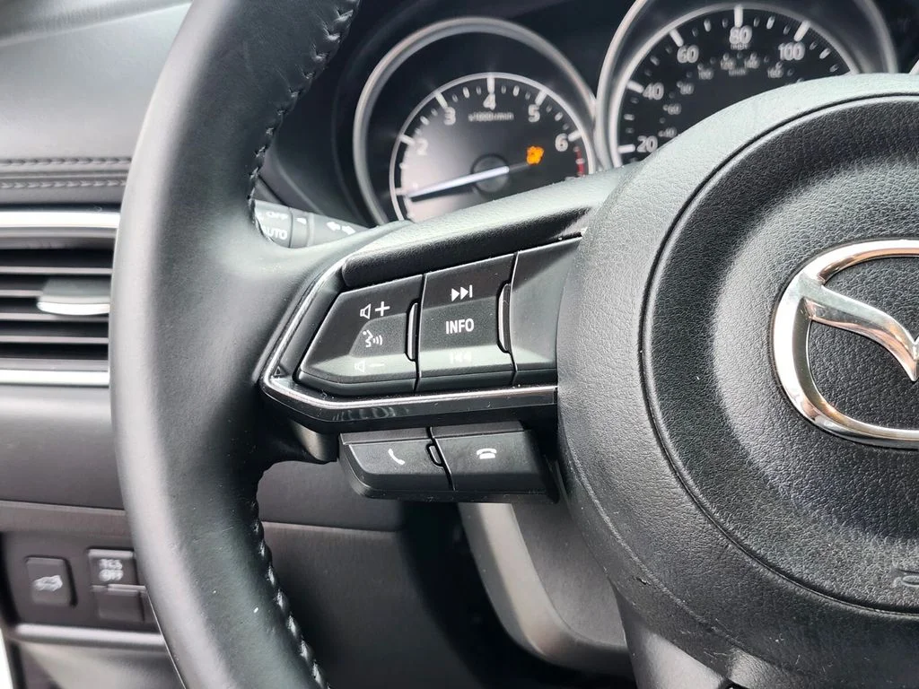 Used 2020 White Mazda Touring image 30